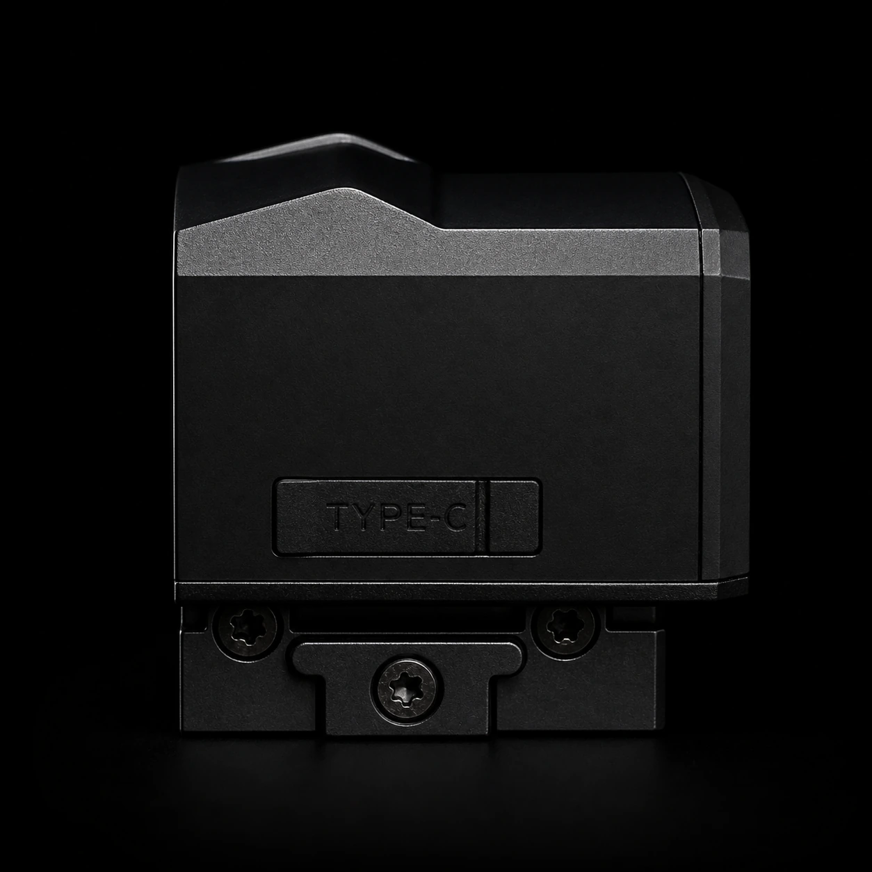 Rubicon R2 side profile with the USB-C port